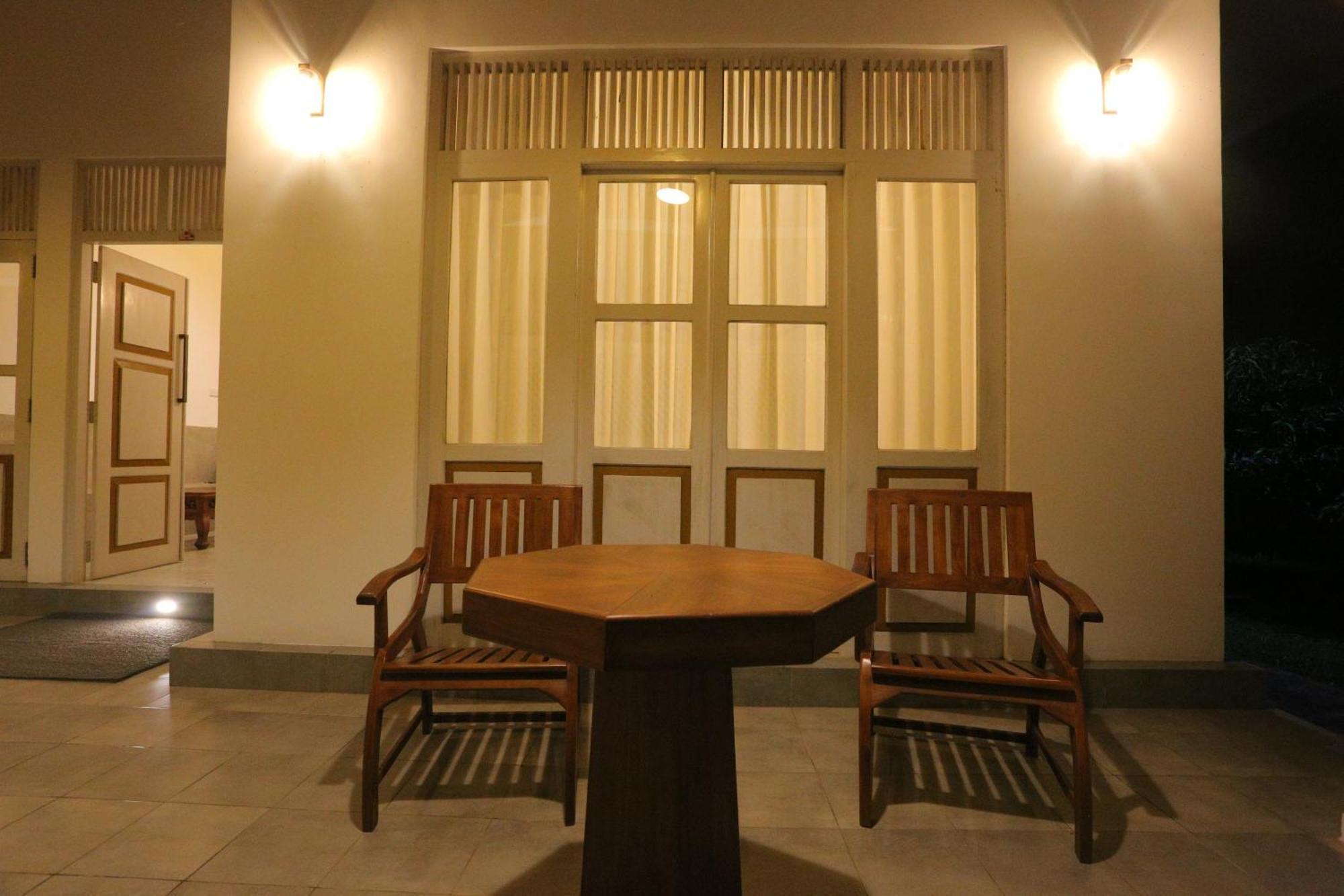 Serenity Villa 阿努拉德普勒 外观 照片